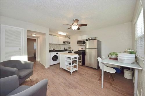 apt-132a-2401 Manor Rd, Austin, TX, 78722-2013 | Card Image