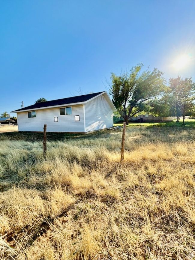 430 E Canyon Rd, House other with 3 bedrooms, 2 bathrooms and 2 parking in Fillmore UT | Image 64
