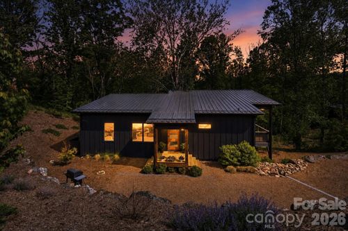 306 Broad Vista Ln, Asheville, NC, 28804-0160 | Card Image