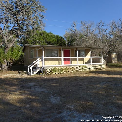 c-50140 A-E Interstate 10, Comfort, TX, 78013 | Card Image