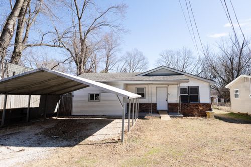 928 N Glenn Ave, Springfield, MO, 65803-2338 | Card Image