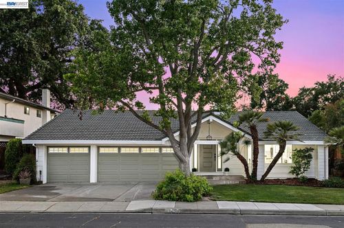 1149 Geneva St, Livermore, CA, 94550-5625 | Card Image