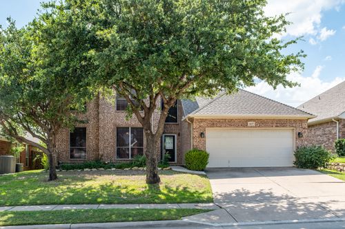 10137 Red Bluff Drive, Fort Worth, TX, 76177 | Card Image