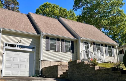 79 Lake Dr, Pocasset, MA, 02559-2245 | Card Image