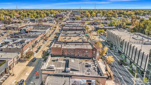 259 W 9 Mile Rd, Ferndale, MI, 48220-1795 | Card Image