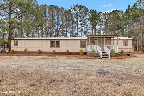 101 Lanier Ave, Rocky Point, NC, 28457-8458 | Card Image
