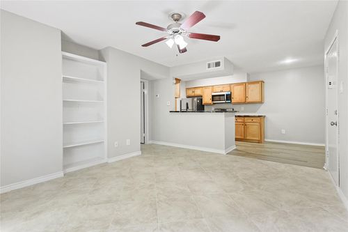 apt-19-12955 Woodforest Blvd, Houston, TX, 77015-2724 | Card Image