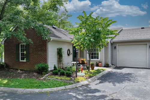 329 Bonita Pkwy, Hendersonville, TN, 37075-3997 | Card Image