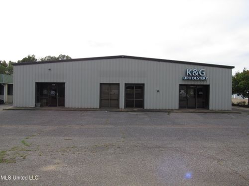 9117 Corporate Dr, Southaven, MS, 38671-1243 | Card Image