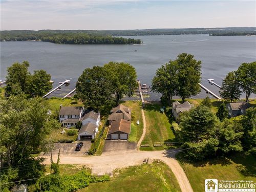 3884 Park Way, Ashville, NY, 14710-9772 | Card Image