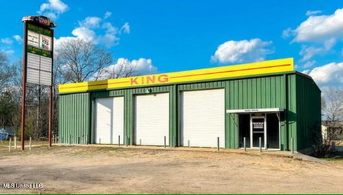 1305 Comfort St, Taylorsville, MS, 39168-6501 | Card Image