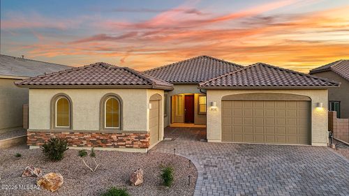 10702 N Cactus Point Dr, Tucson, AZ, 85742-0017 | Card Image