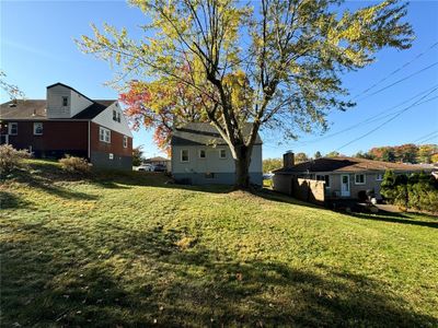 156 Sunny Dr, House other with 3 bedrooms, 1 bathrooms and 2 parking in Baldwin Boro PA | Image 3