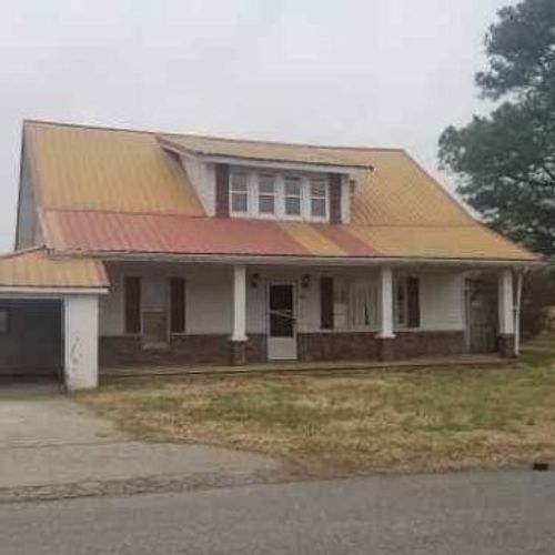 299 Tom Beasley Rd, Westmoreland, TN, 37186-5104 | Card Image