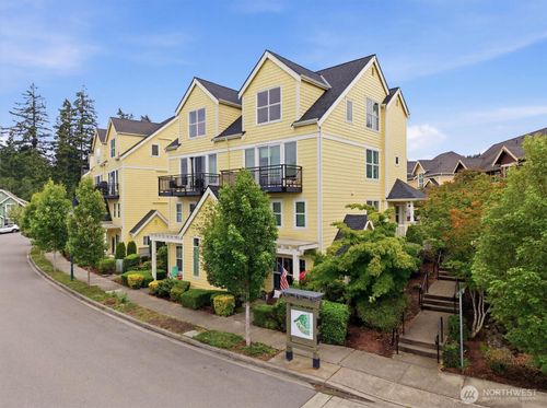 50a-1950 18th Ave Ne, Issaquah, WA, 98029-7376 | Card Image