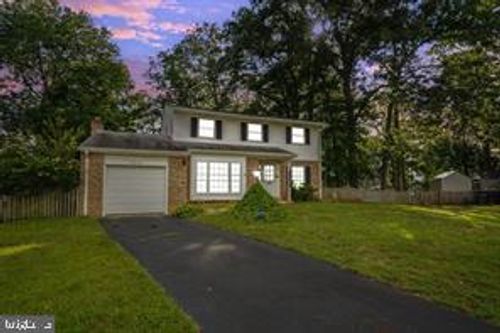 9220 Timberwood Ct, MANASSAS, VA, 20110-4871 | Card Image