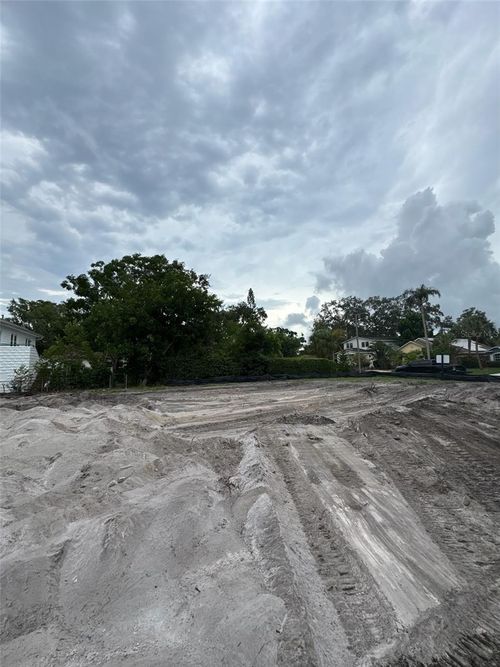 1471 29th Ave N, St Petersburg, FL, 33704-2532 | Card Image