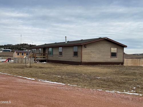 808 17th Avenue Sw, Watford City, ND, 58854 | Card Image