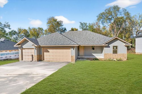 102 Northview Ter, Ash Grove, MO, 65604-8724 | Card Image