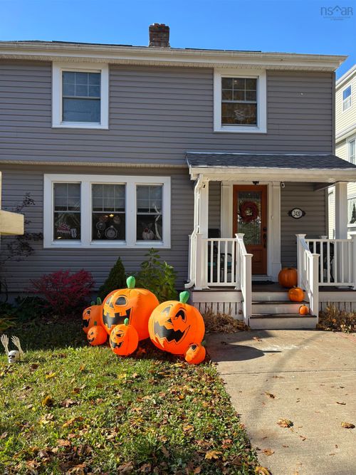 2420 Westmount St, Halifax, NS, B3L3G6 | Card Image