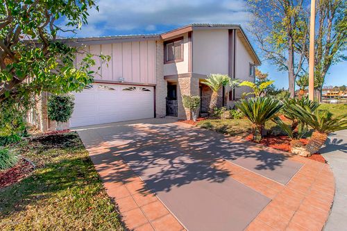 2399 Windward Cir, Westlake Village, CA, 91361-3438 | Card Image