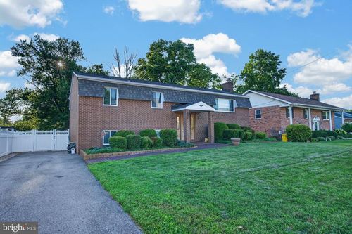 6584 Brentwood Rd, LINTHICUM HEIGHTS, MD, 21090-2811 | Card Image
