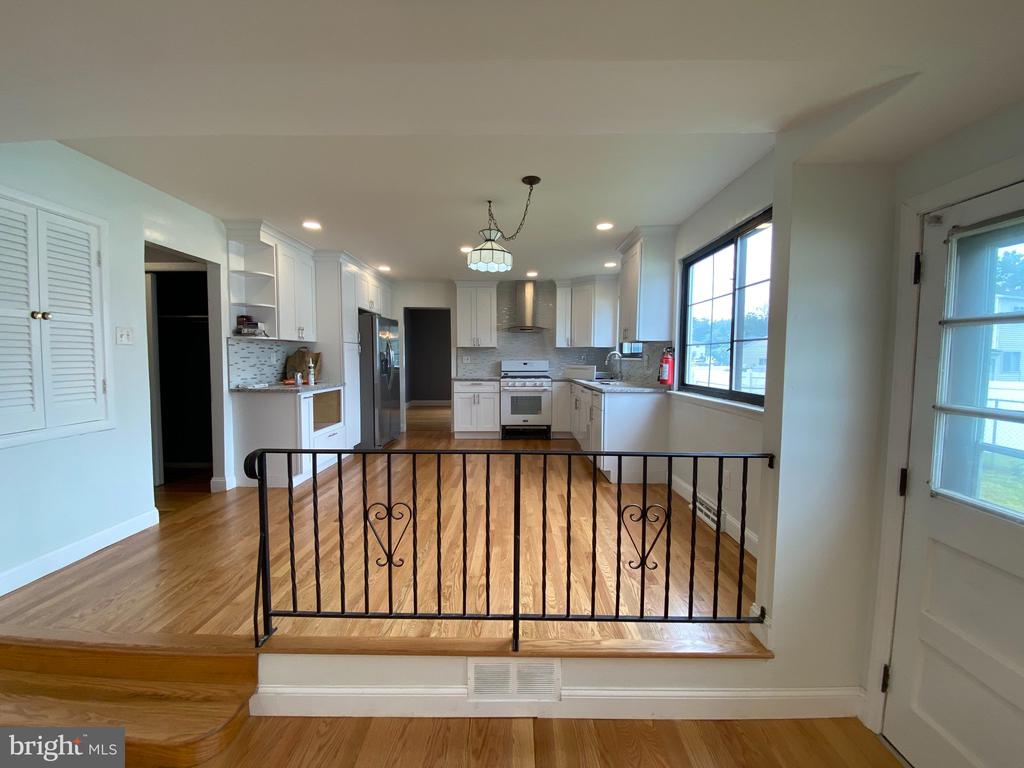 Residential Lease in CHERRY HILL 4