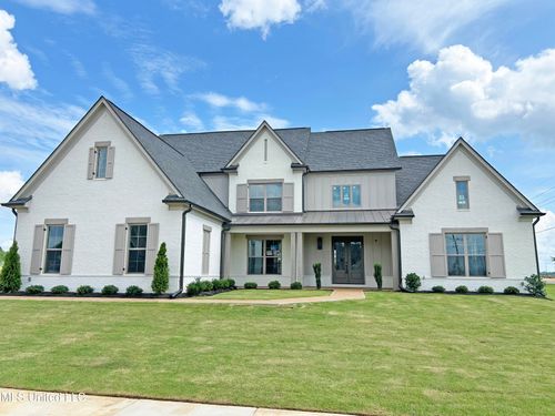 7019 Scarlet Dr, Olive Branch, MS, 38654-1450 | Card Image