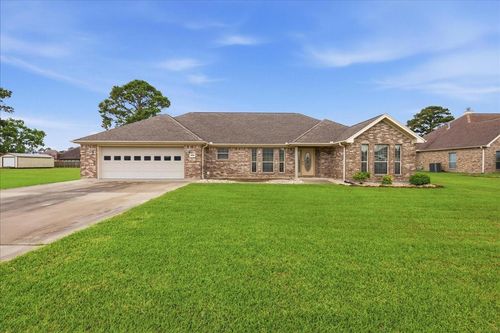 290 Tyler Dr, Orange, TX, 77630-2670 | Card Image