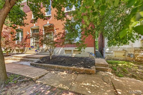 a-1913 Senate St, Saint Louis, MO, 63118-1742 | Card Image