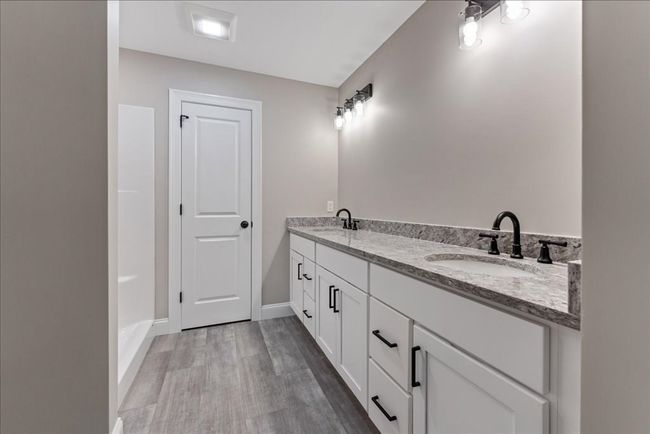 6 - 6 Nicols Way, Condo with 2 bedrooms, 2 bathrooms and 2 parking in Easthampton MA | Image 15