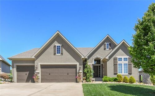 12955 N Crispin Way, Platte City, MO, 64079-7932 | Card Image