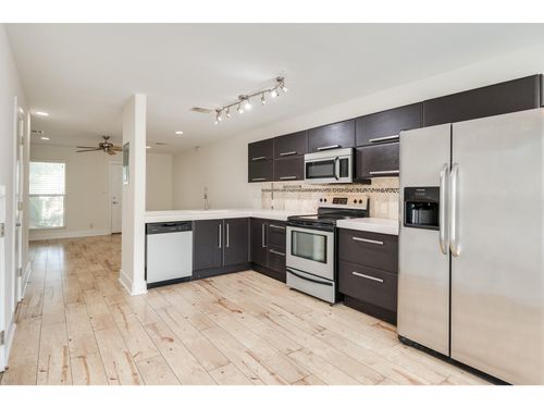 102-1101 Grove Blvd, Austin, TX, 78741-3441 | Card Image