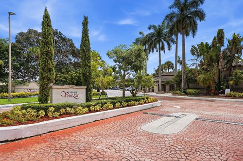 9938-9938 Nob Hill Ln, Sunrise, FL, 33351-4667 | Card Image