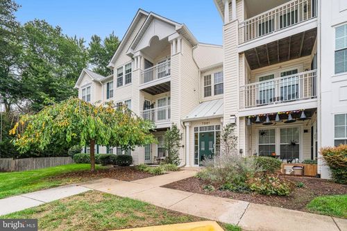 242-7501 Calderon Ct, ALEXANDRIA, VA, 22306-2347 | Card Image