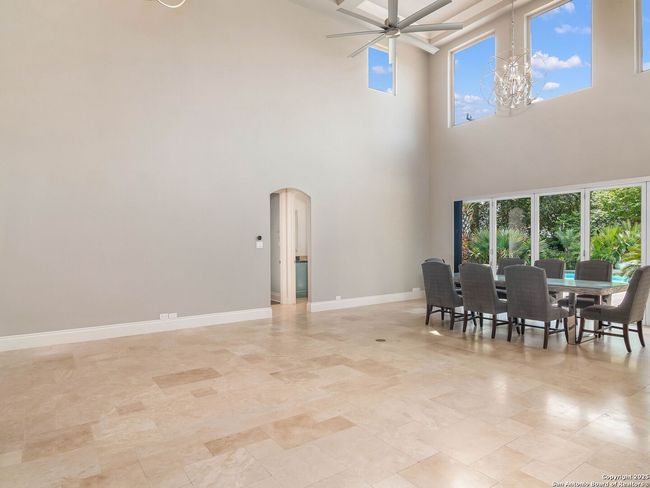 836 Canterbury Hill St, House other with 4 bedrooms, 5 bathrooms and null parking in Terrell Hills TX | Image 6