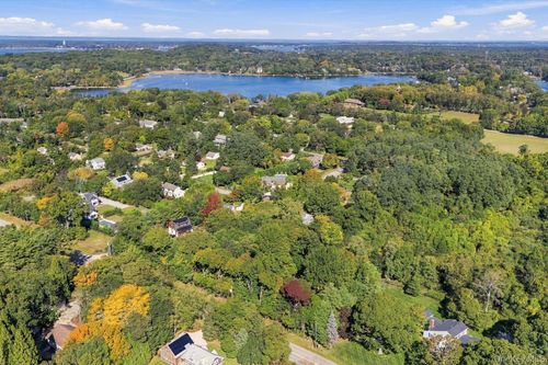 17 Brander Parkway, Shelter Island, NY, 11964 | Card Image