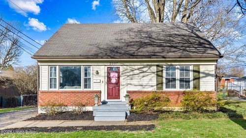 2507 Clearbrook Dr, Louisville, KY, 40220-3607 | Card Image