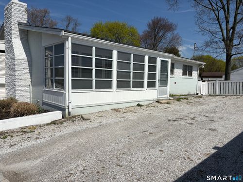 832 Milford Point Rd, Milford, CT, 06460-5122 | Card Image