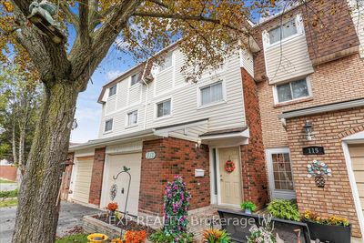 116 - 11 Harrisford St, Condo with 3 bedrooms, 2 bathrooms and 2 parking in Hamilton ON | Image 3