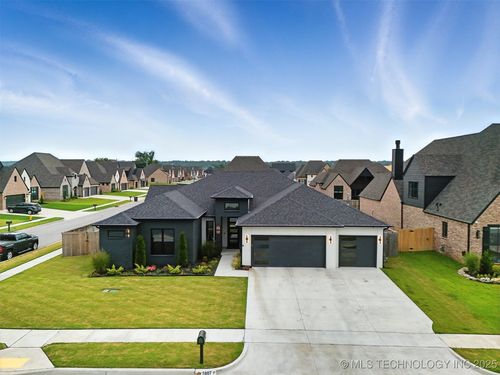 5807 E 128th St S, Bixby, OK, 74008-2969 | Card Image