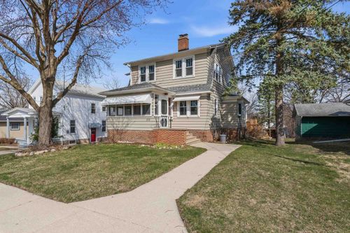 310 E 3rd Street, Beaver Dam, WI, 53916-2247 | Card Image