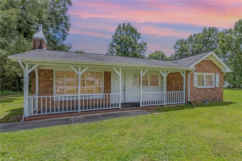 511 Nc Highway 100, Whitsett, NC, 27377-9710 | Card Image
