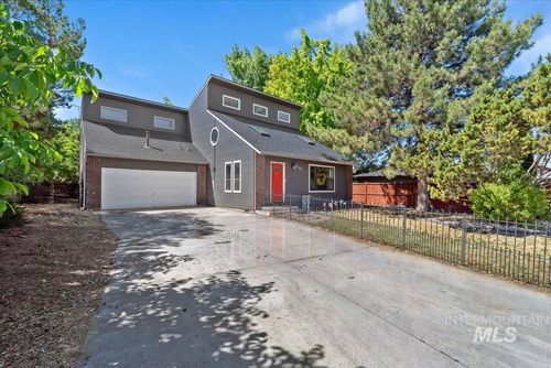 3185 E Springwood Dr, Meridian, ID, 83642-6241 | Card Image