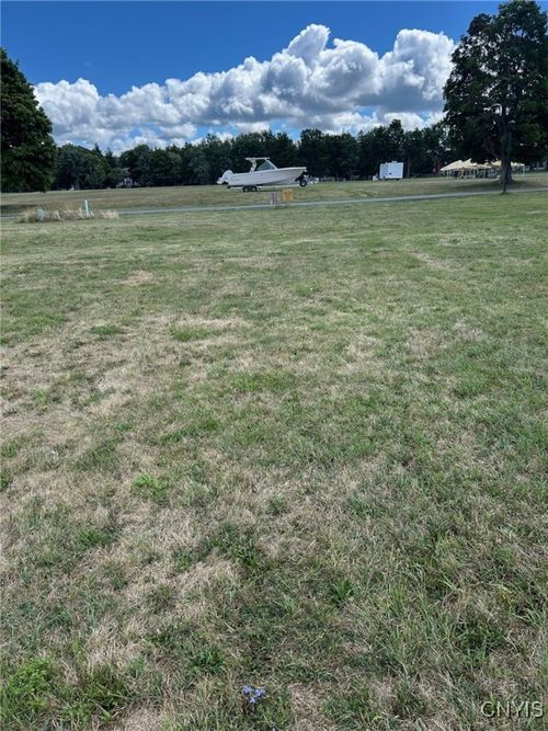 401 Pike Dr, Sackets Harbor, NY, 13685 | Card Image