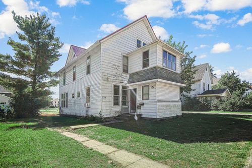 123 W Waupansie St, Dwight, IL, 60420-1266 | Card Image
