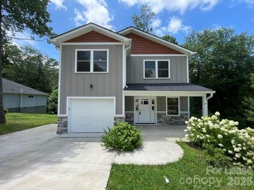 67 John Halford Ct, Hendersonville, NC, 28792-2405 | Card Image