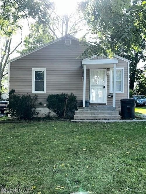 1200 Winton Ave, Akron, OH, 44320-3632 | Card Image