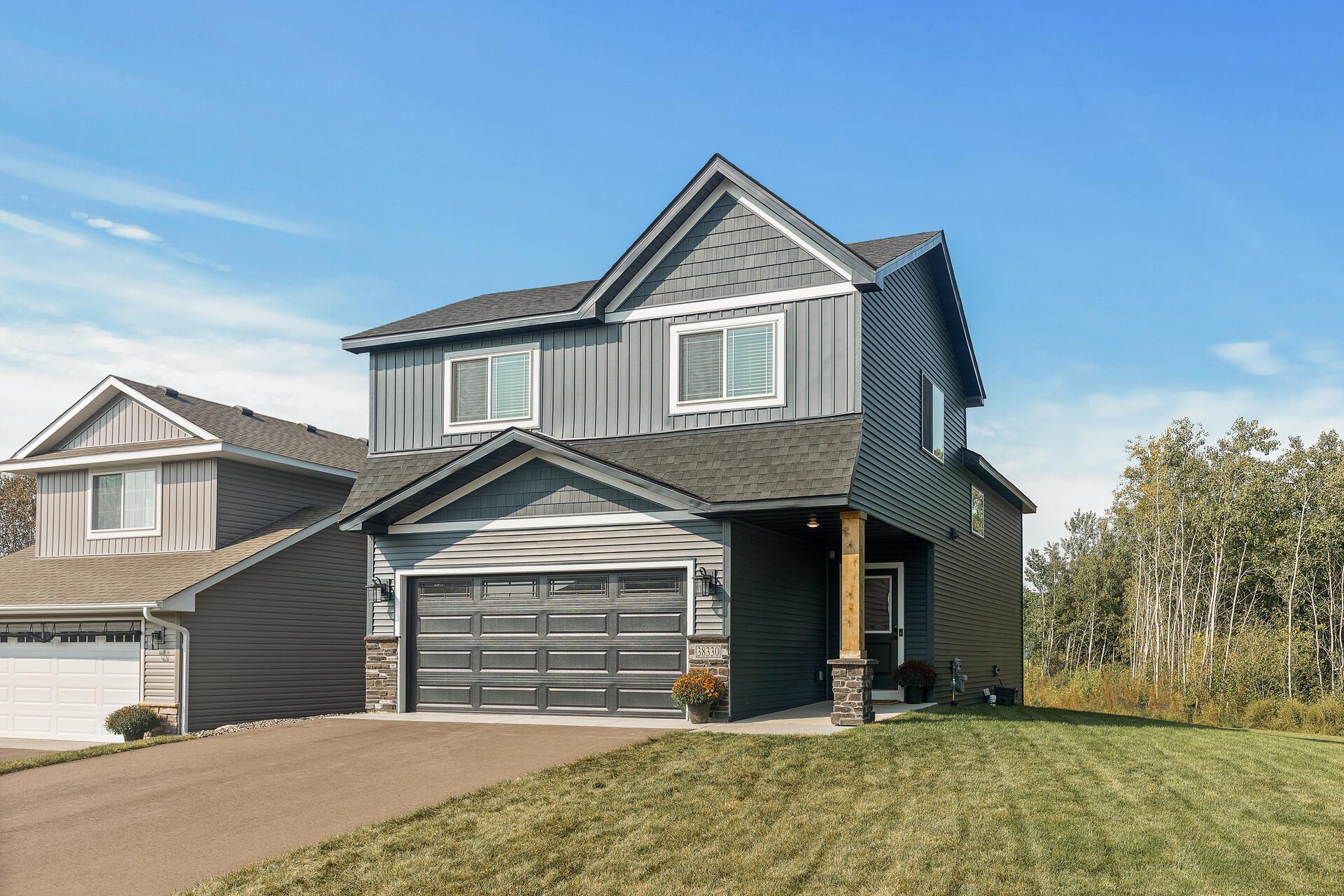 Hunters Ridge Trl, North Branch, MN 55056