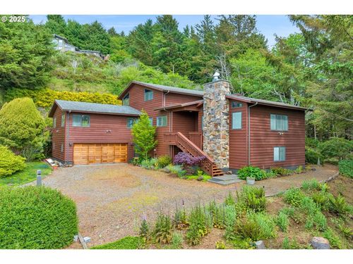 635 Radar Rd, Yachats, OR, 97498-9615 | Card Image